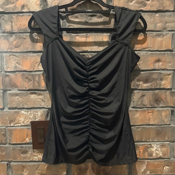 Guess Tank Top - Picture 1 of 3